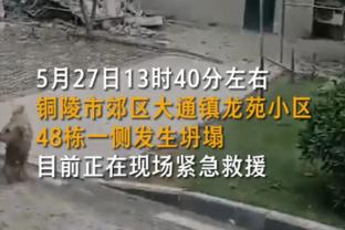 基恩：马奎尔让曼联球员不敢激进逼抢，都怕一个过顶球把他打穿